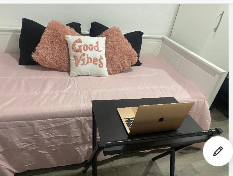 Tiny Place W Private Hot Jacuzzi 7 Min To Miami International Airport מראה חיצוני תמונה