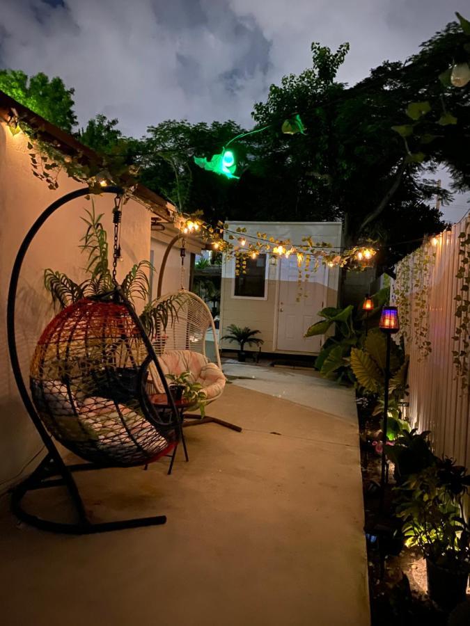 Tiny Place W Private Hot Jacuzzi 7 Min To Miami International Airport מראה חיצוני תמונה