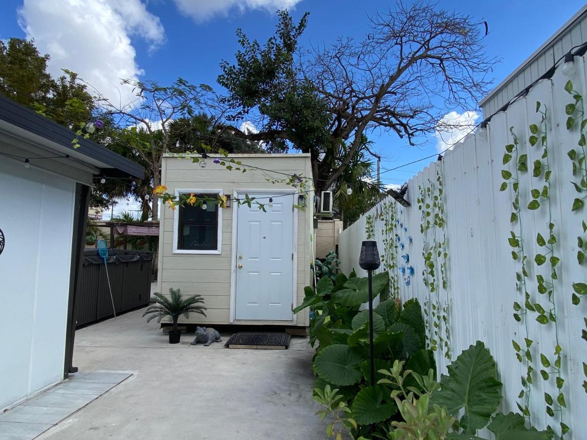 Tiny Place W Private Hot Jacuzzi 7 Min To Miami International Airport מראה חיצוני תמונה